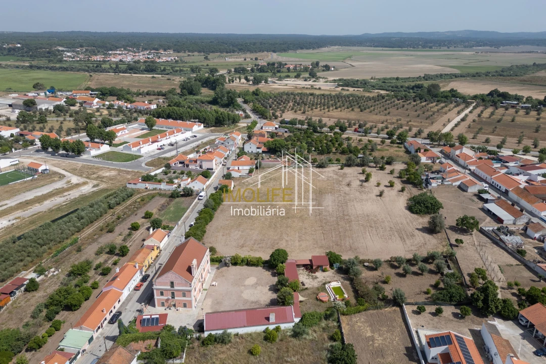 Moradia T9 para Venda em Couço Foto 10