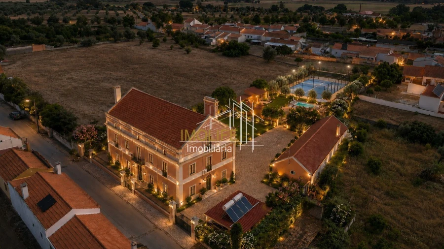 Moradia T9 para Venda em Couço