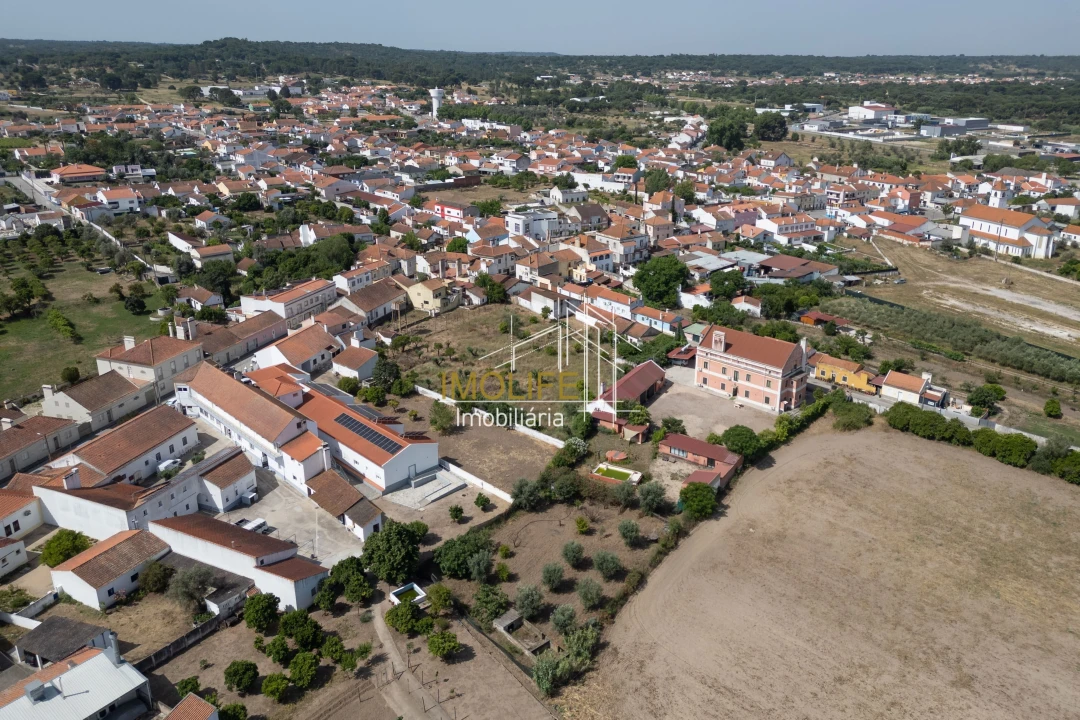 Moradia T9 para Venda em Couço Foto 4