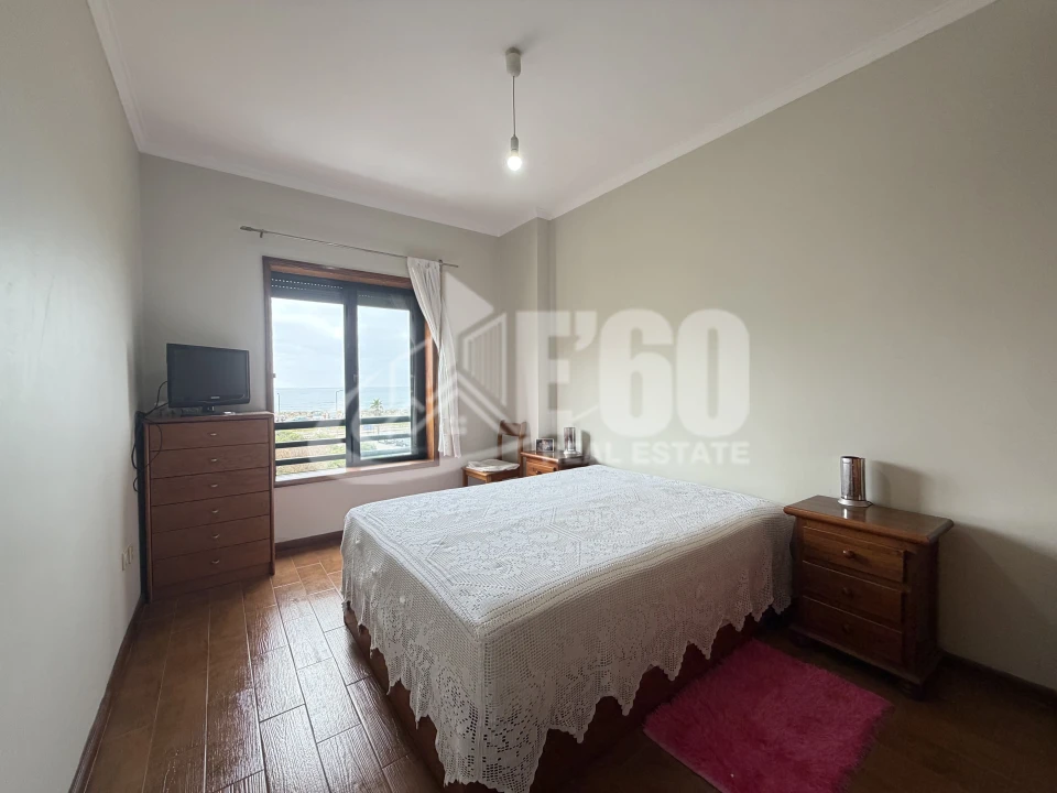 Apartamento T2 para Venda em Esmoriz Foto 11