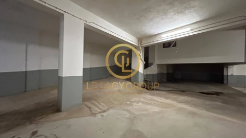 Garagem para Venda em Lagoa e Carvoeiro
