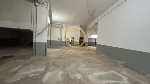 Garagem para Venda em Lagoa e Carvoeiro