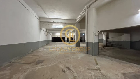 Garagem para Venda em Lagoa e Carvoeiro