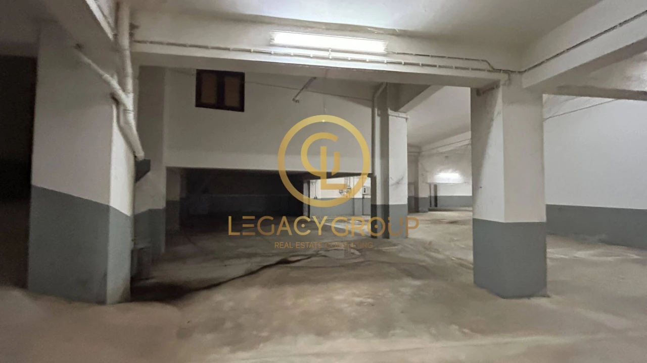 Garagem para Venda em Lagoa e Carvoeiro Foto 11
