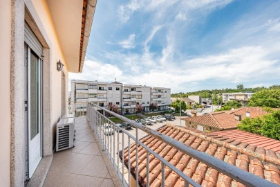 Apartamento T3 para Venda em Vila Verde e Barbudo