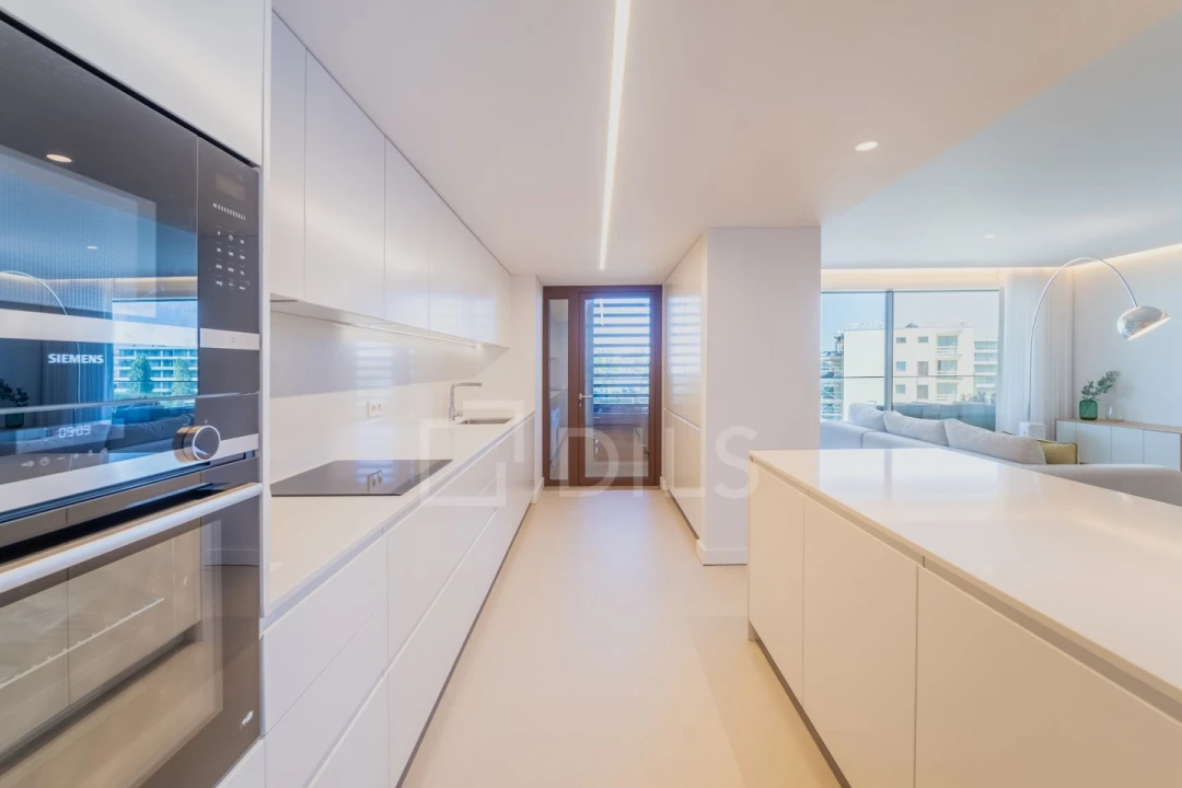 Apartamento T5 para Venda em Canidelo Foto 17