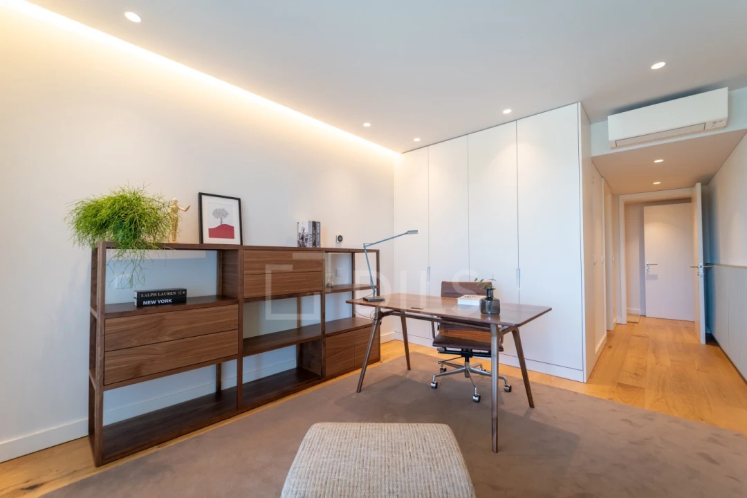 Apartamento T5 para Venda em Canidelo Foto 31