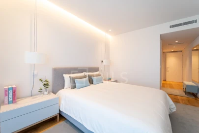 Apartamento T5 para Venda em Canidelo