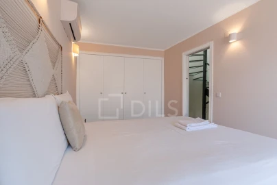Moradia T2 para Venda em Santa Maria do Castelo e Santiago e Santa Susana