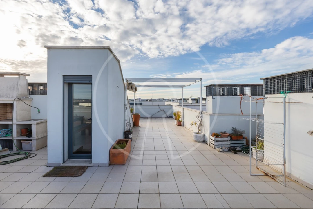 Apartamento T3 para Arrendamento em Seixal, Arrentela e Aldeia de Paio Pires Foto 2