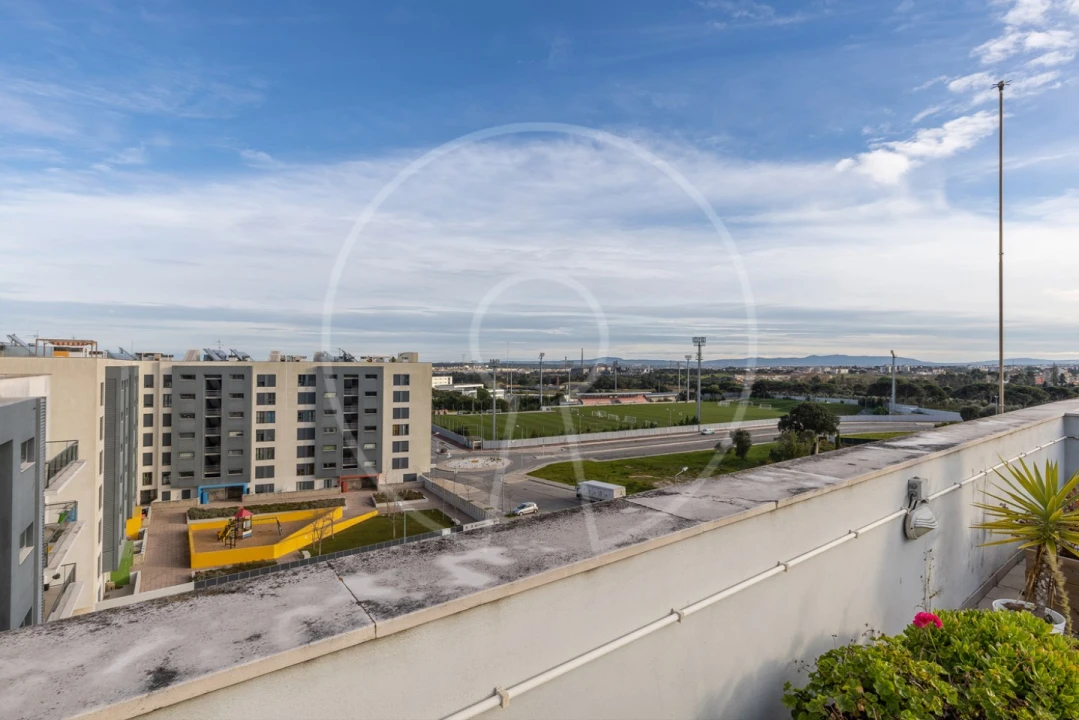 Apartamento T3 para Arrendamento em Seixal, Arrentela e Aldeia de Paio Pires Foto 4