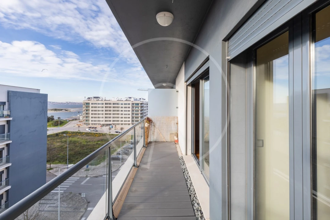 Apartamento T3 para Arrendamento em Seixal, Arrentela e Aldeia de Paio Pires Foto 6