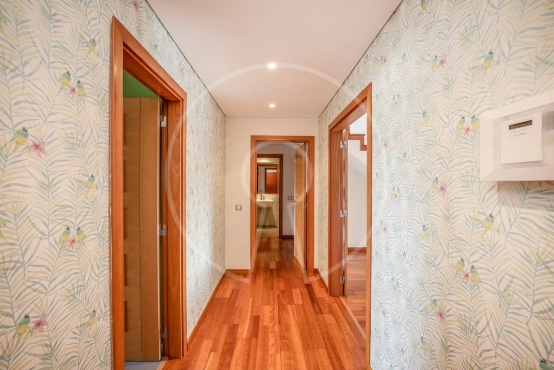 Apartamento T3 para Arrendamento em Seixal, Arrentela e Aldeia de Paio Pires Foto 8
