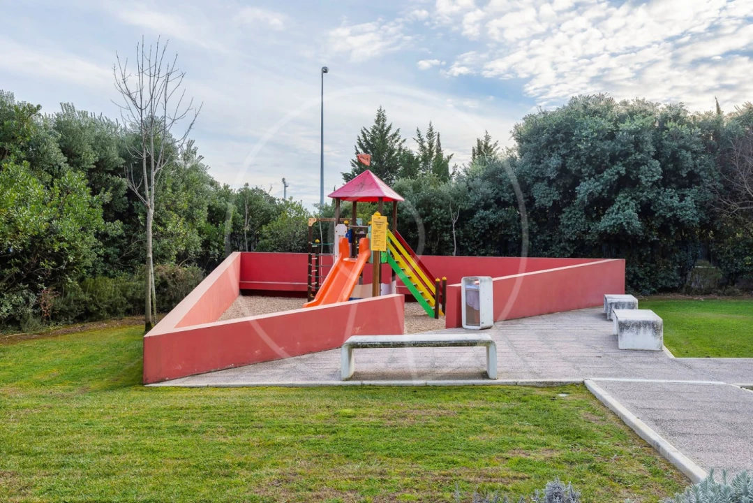 Apartamento T3 para Arrendamento em Seixal, Arrentela e Aldeia de Paio Pires Foto 25