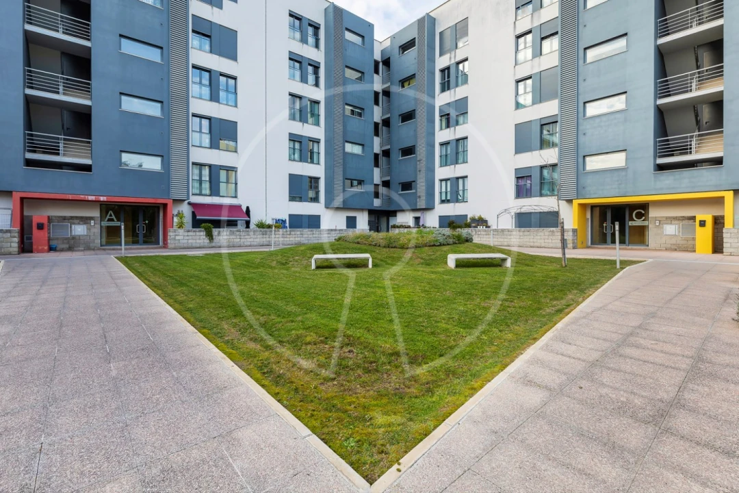 Apartamento T3 para Arrendamento em Seixal, Arrentela e Aldeia de Paio Pires Foto 26