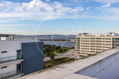 Apartamento T3 para Arrendamento em Seixal, Arrentela e Aldeia de Paio Pires