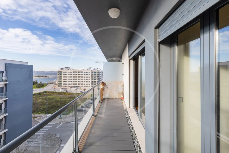 Apartamento T3 para Arrendamento em Seixal, Arrentela e Aldeia de Paio Pires Foto 6
