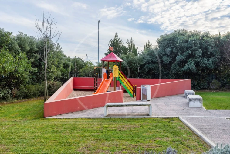 Apartamento T3 para Arrendamento em Seixal, Arrentela e Aldeia de Paio Pires Foto 25