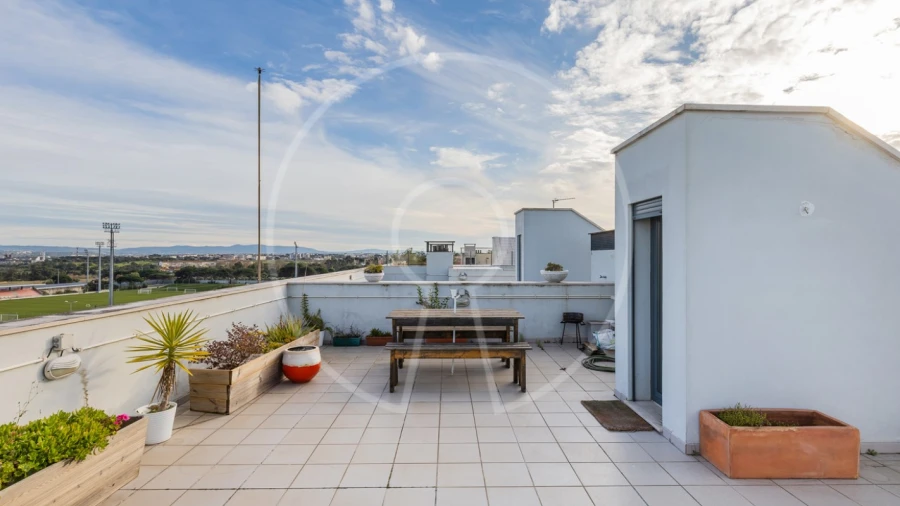 Apartamento T3 para Arrendamento em Seixal, Arrentela e Aldeia de Paio Pires
