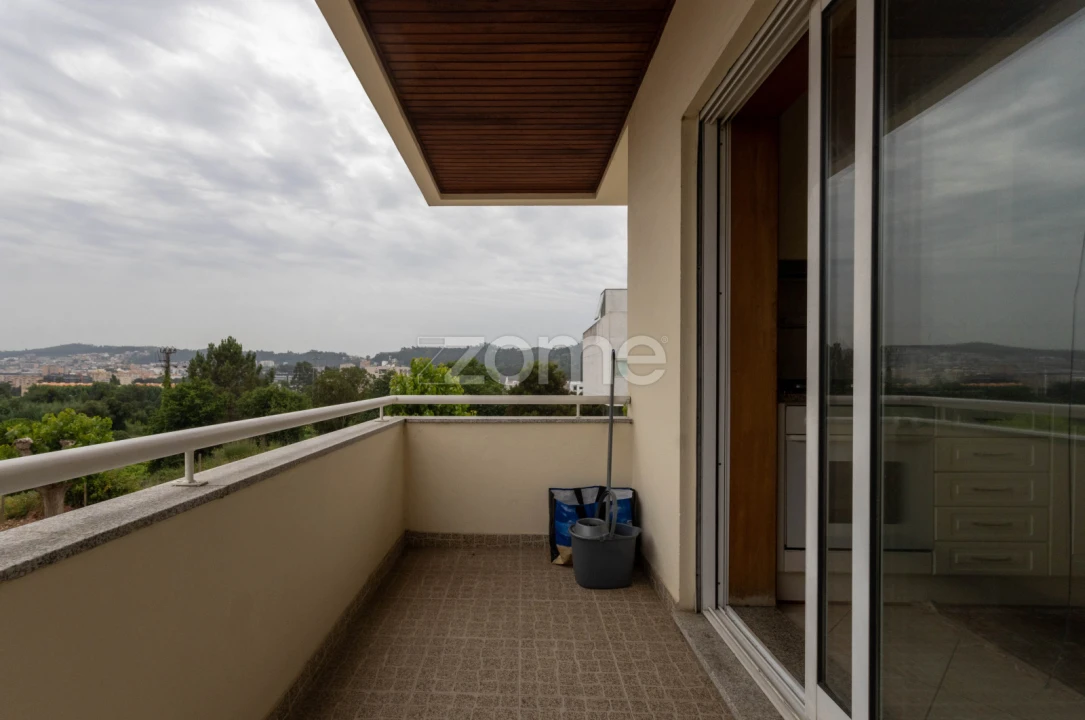 Moradia T4 para Venda em Valongo Foto 22