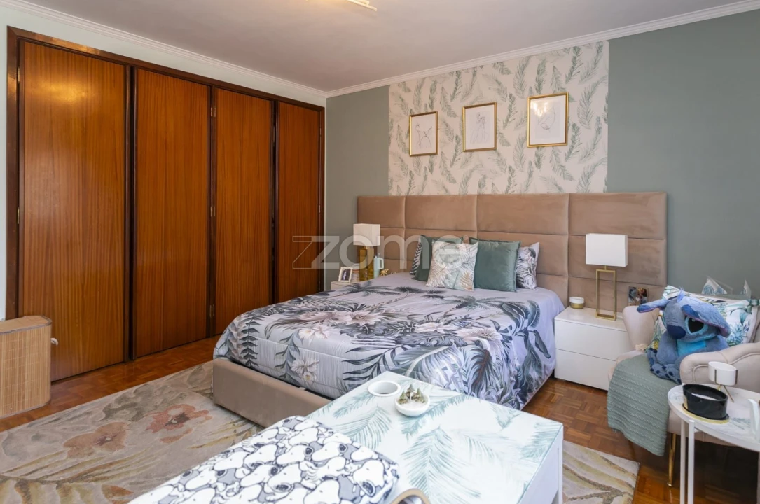 Apartamento T3 para Venda em Mafamude e Vilar do Paraíso Foto 22
