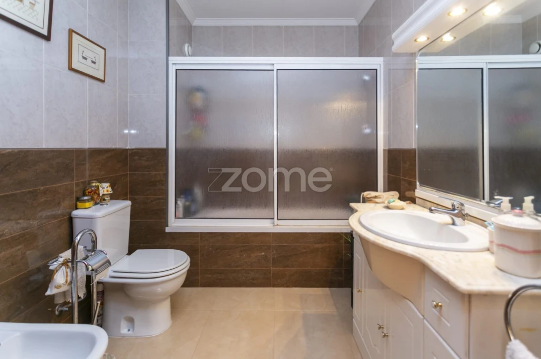 Apartamento T3 para Venda em Mafamude e Vilar do Paraíso Foto 20