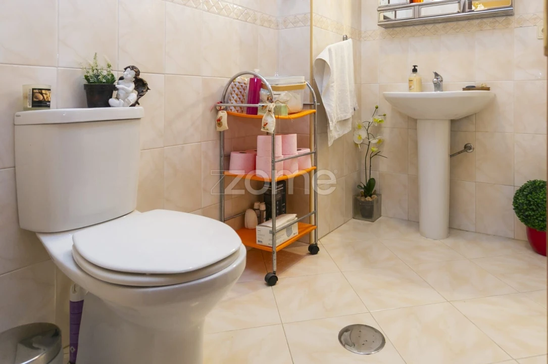 Apartamento T3 para Venda em Mafamude e Vilar do Paraíso Foto 18