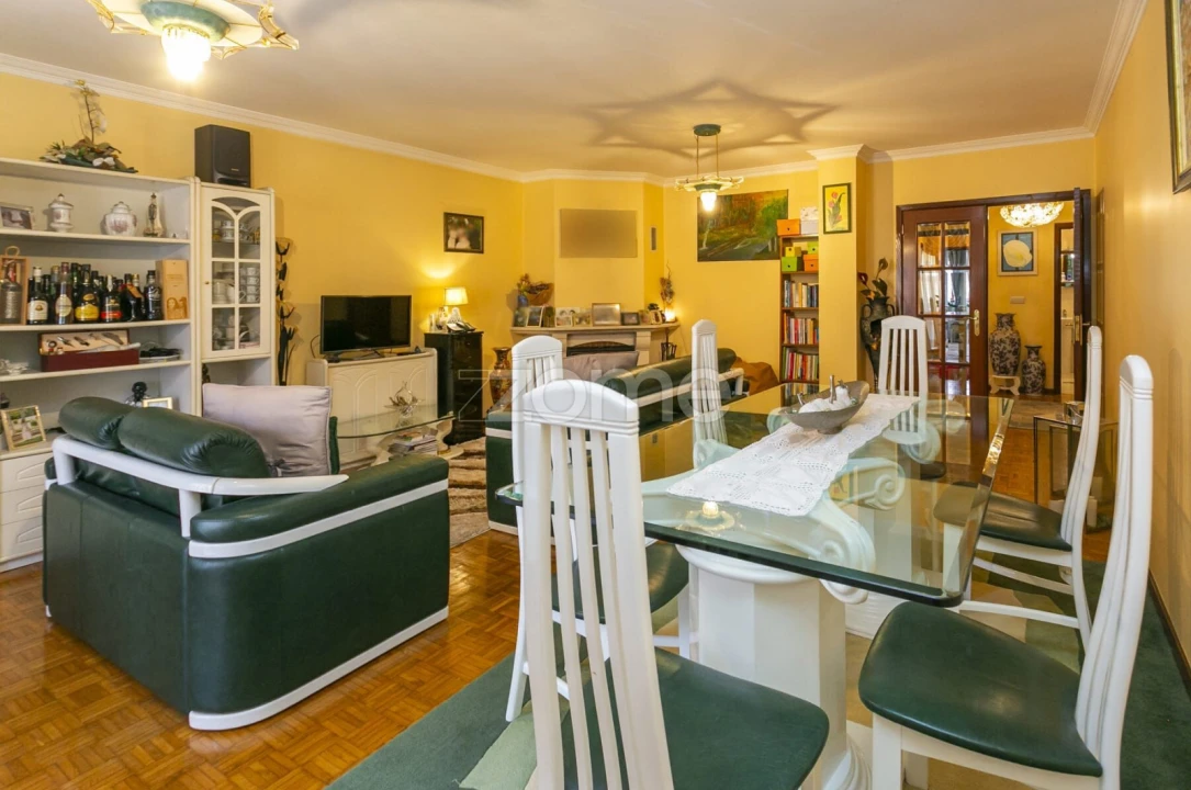 Apartamento T3 para Venda em Mafamude e Vilar do Paraíso Foto 11