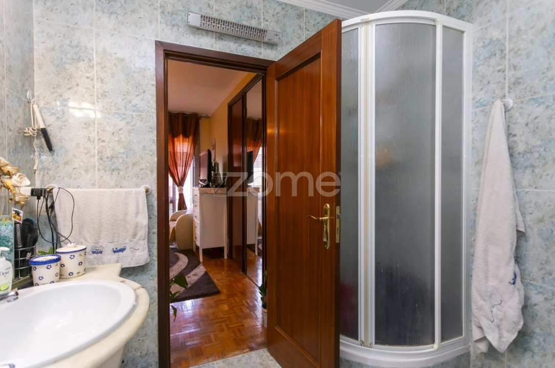 Apartamento T3 para Venda em Mafamude e Vilar do Paraíso Foto 30