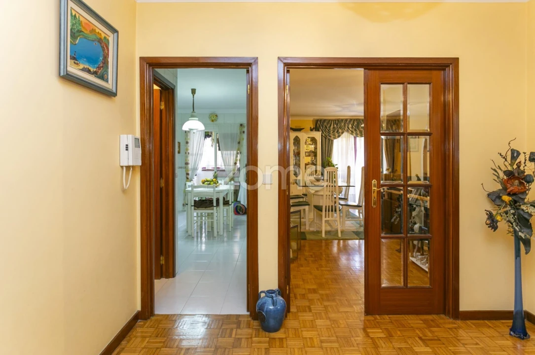 Apartamento T3 para Venda em Mafamude e Vilar do Paraíso Foto 5