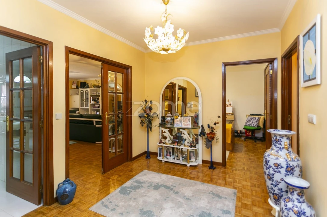 Apartamento T3 para Venda em Mafamude e Vilar do Paraíso Foto 4
