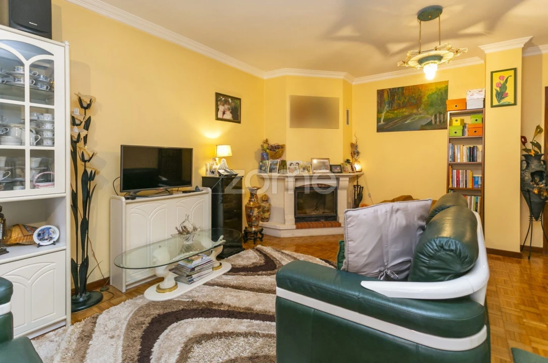 Apartamento T3 para Venda em Mafamude e Vilar do Paraíso Foto 13
