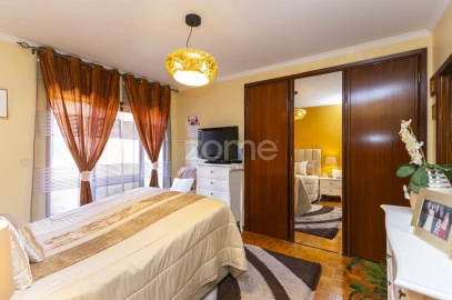 Apartamento T3 para Venda em Mafamude e Vilar do Paraíso