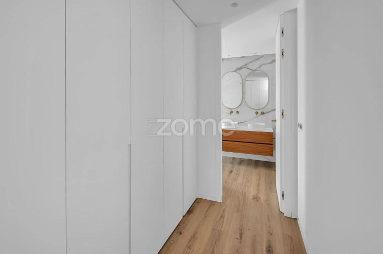 Moradia T4 para Venda em Turiz Foto 16