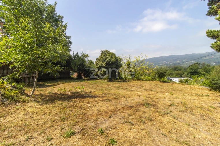 Terreno para Venda em Sande, Vilarinho, Barros e Gomide Foto 8