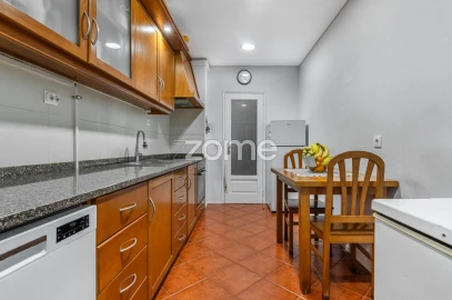 Apartamento T3 para Venda em Braga (São José de São Lázaro e São João do Souto)