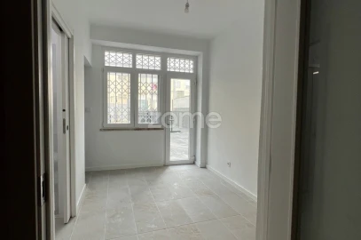 Apartamento T3 para Arrendamento em Almada, Cova da Piedade, Pragal e Cacilhas