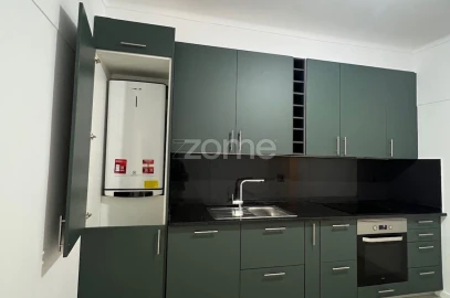 Apartamento T3 para Arrendamento em Almada, Cova da Piedade, Pragal e Cacilhas
