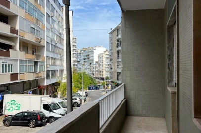 Apartamento T3 para Arrendamento em Almada, Cova da Piedade, Pragal e Cacilhas