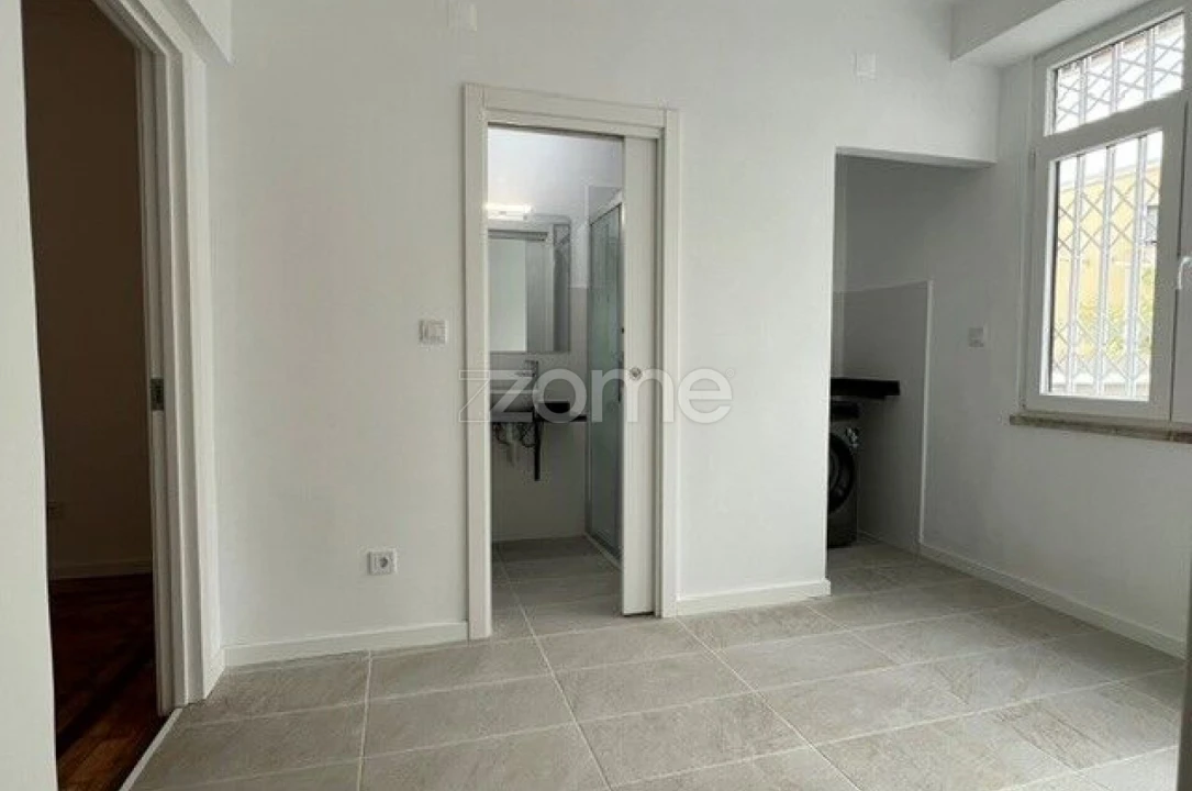 Apartamento T3 para Arrendamento em Almada, Cova da Piedade, Pragal e Cacilhas Foto 12