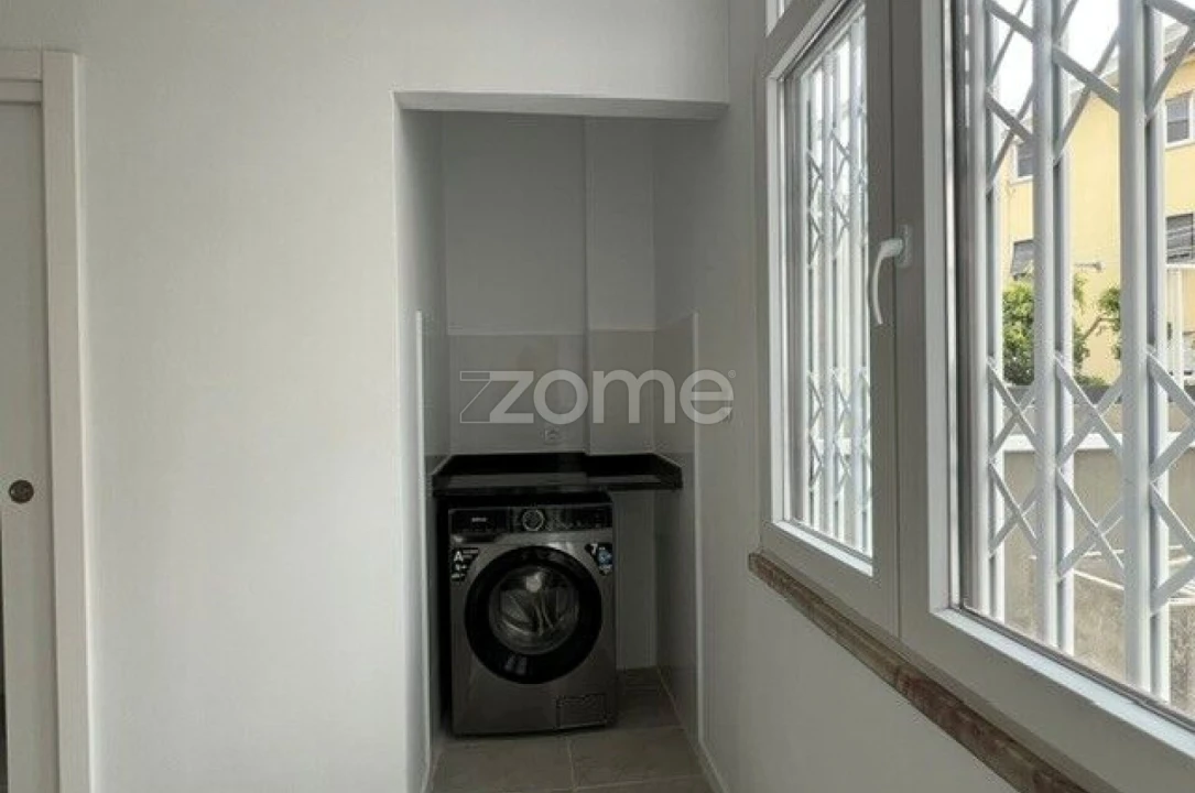 Apartamento T3 para Arrendamento em Almada, Cova da Piedade, Pragal e Cacilhas Foto 14