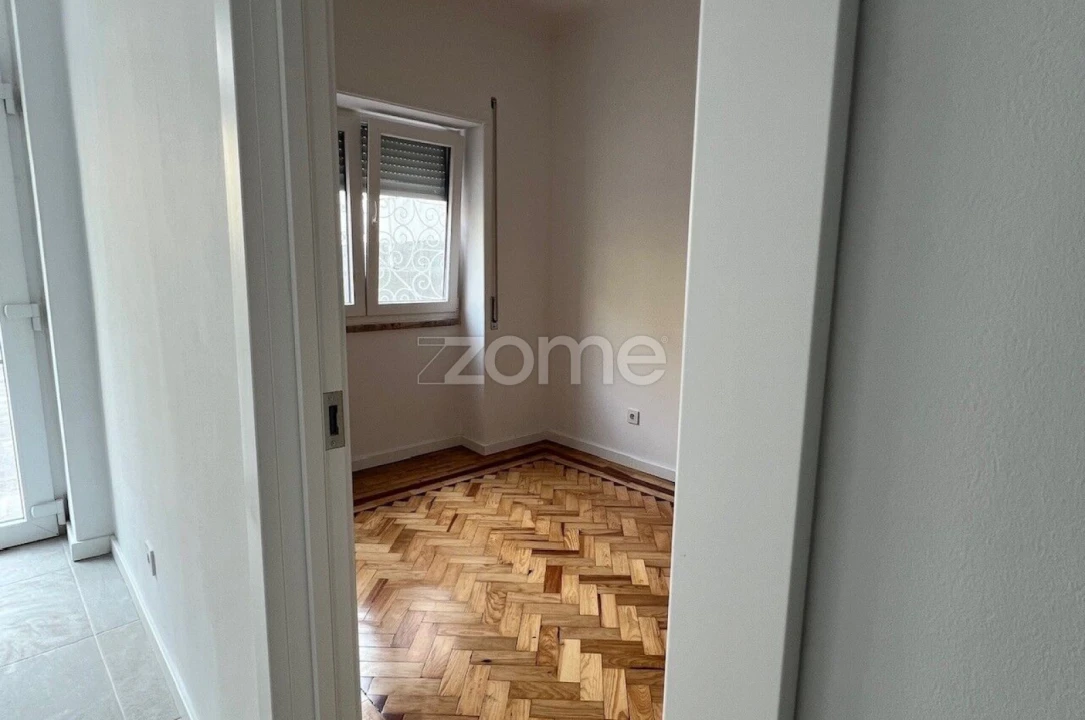 Apartamento T3 para Arrendamento em Almada, Cova da Piedade, Pragal e Cacilhas Foto 21