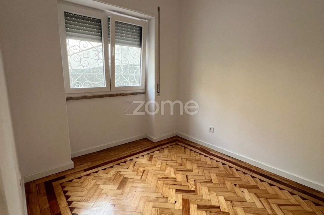 Apartamento T3 para Arrendamento em Almada, Cova da Piedade, Pragal e Cacilhas Foto 22