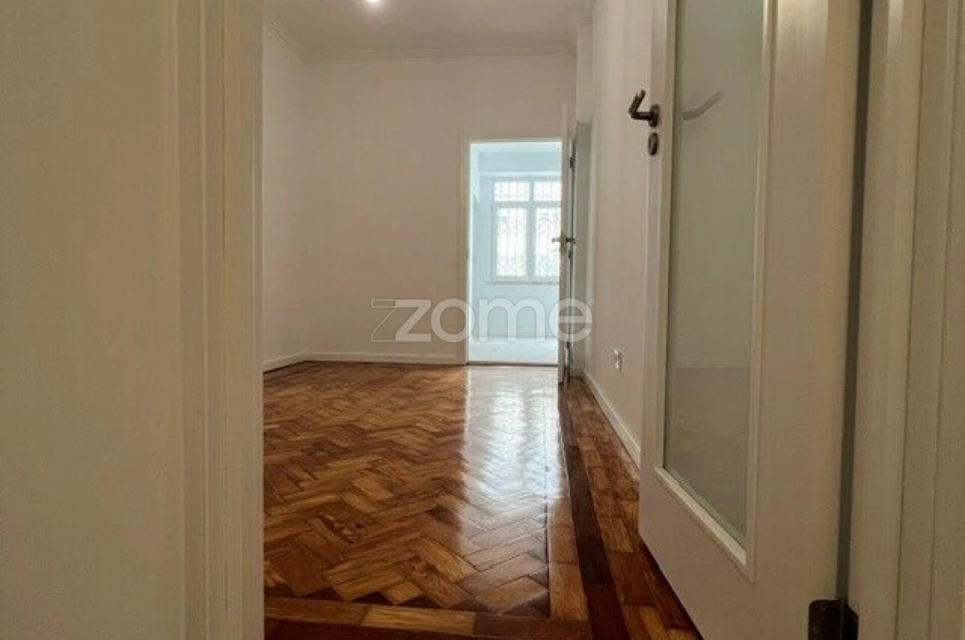 Apartamento T3 para Arrendamento em Almada, Cova da Piedade, Pragal e Cacilhas Foto 23