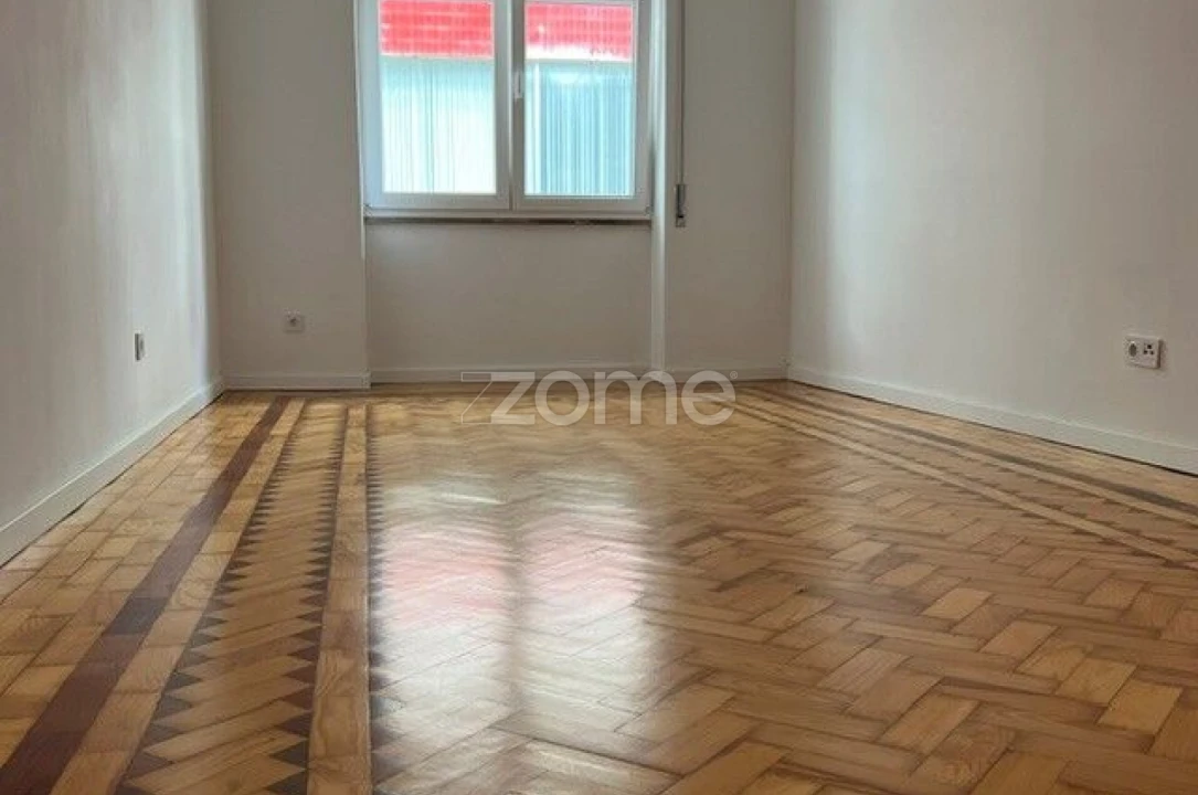 Apartamento T3 para Arrendamento em Almada, Cova da Piedade, Pragal e Cacilhas Foto 26