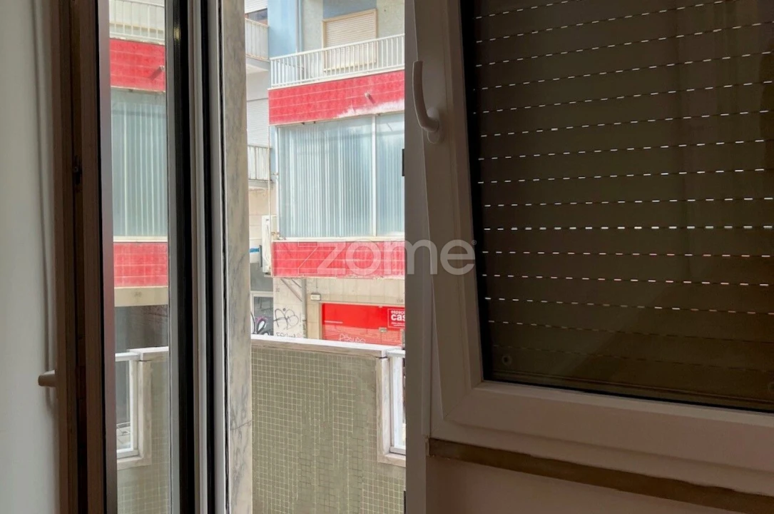 Apartamento T3 para Arrendamento em Almada, Cova da Piedade, Pragal e Cacilhas Foto 40