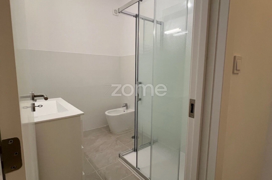 Apartamento T3 para Arrendamento em Almada, Cova da Piedade, Pragal e Cacilhas Foto 33