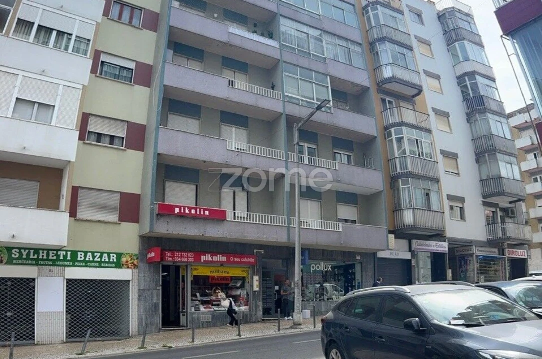 Apartamento T3 para Arrendamento em Almada, Cova da Piedade, Pragal e Cacilhas Foto 45