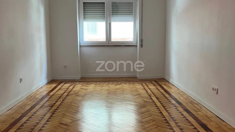 Apartamento T3 para Arrendamento em Almada, Cova da Piedade, Pragal e Cacilhas