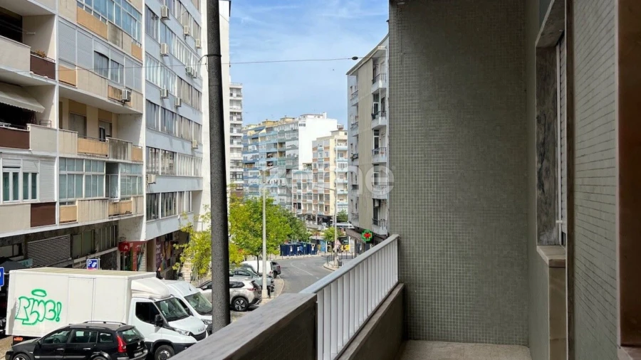 Apartamento T3 para Arrendamento em Almada, Cova da Piedade, Pragal e Cacilhas